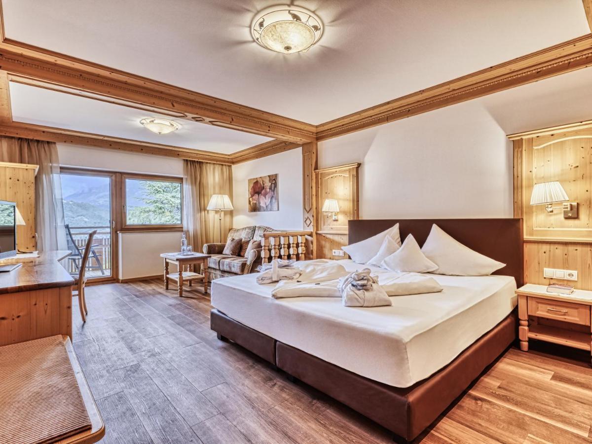 Hotel Traubenheim تيرولو المظهر الخارجي الصورة