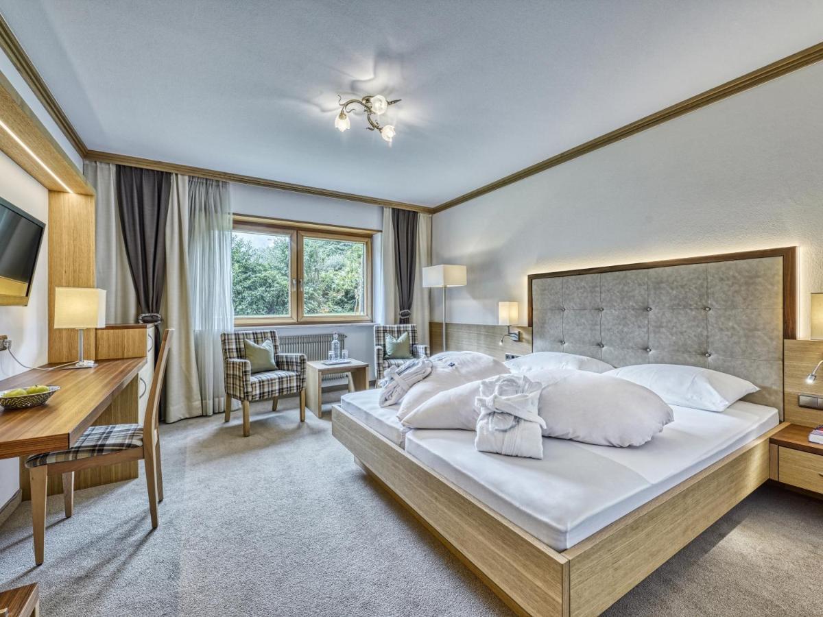Hotel Traubenheim تيرولو المظهر الخارجي الصورة